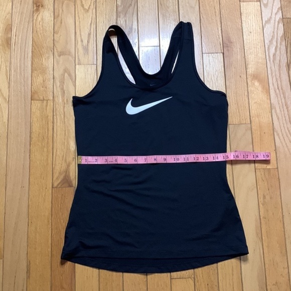 3/$15 Womens Nike top - Picture 4 of 6